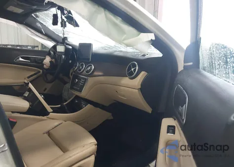 2016 Mercedes-Benz Gla 250 z USA, uszkodzony, nr VIN WDCTG4EB6GJ211518